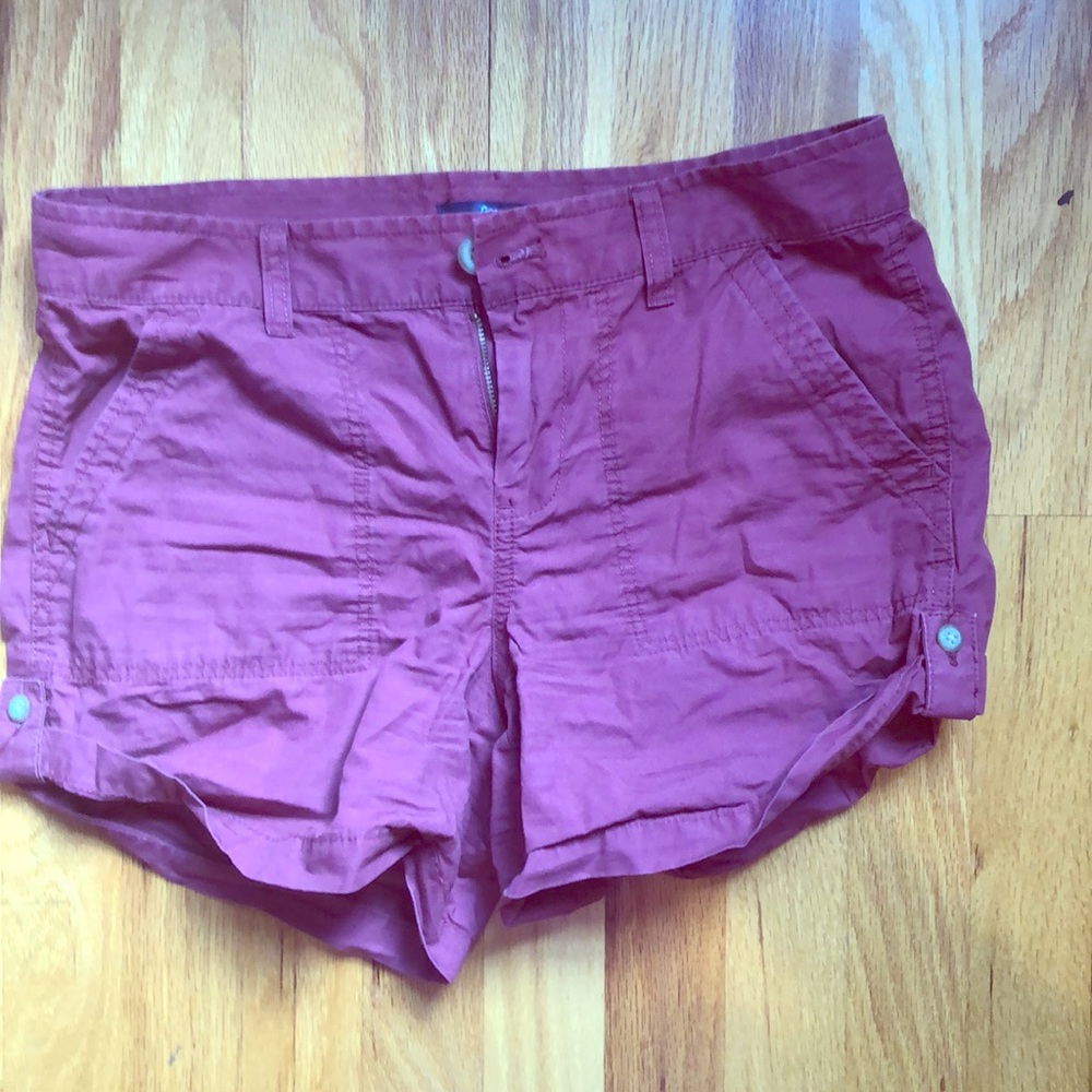 Gap Maroon Size 2 Shorts